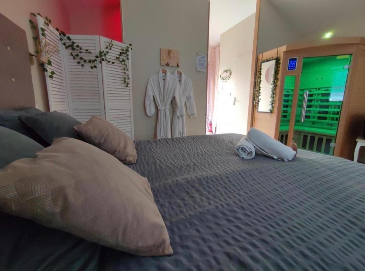 Le Cocoon D'Emy Bed and Breakfast Louvetot Buitenkant foto